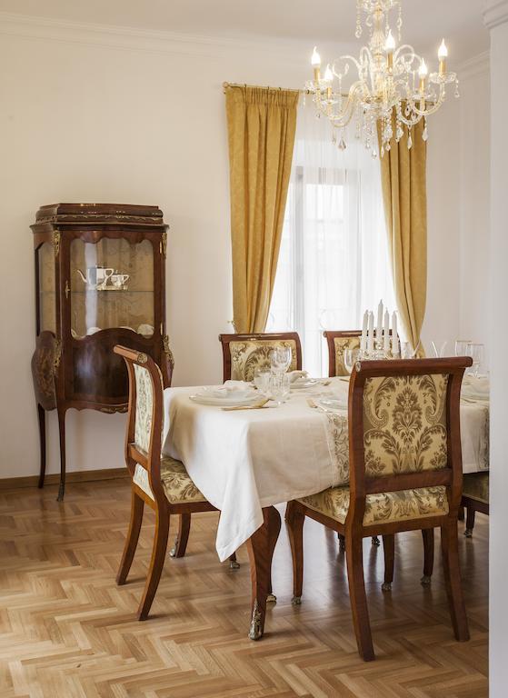 Suite Sarandrea Rome Room photo